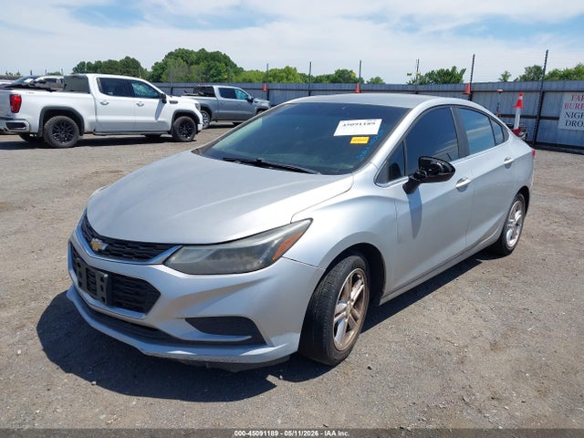 Продаж на аукціоні авто 2018 Chevrolet Cruze Lt Auto, vin: 1G1BE5SM8J7188677, номер лоту: 45091189