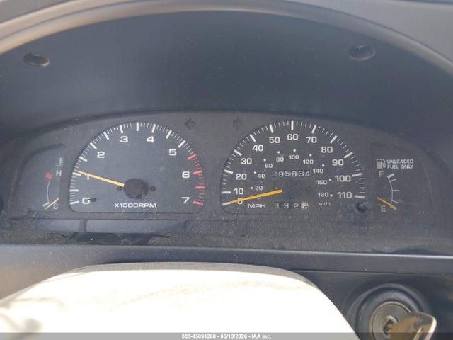 1996 Toyota 4runner Sr5 მანქანა იყიდება აუქციონზე, vin: JT3GN86R7T0016516, აუქციონის ნომერი: 45091268