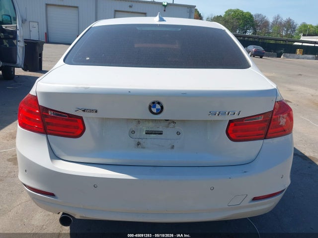45091283 :رقم المزاد ، WBA3C3G58FNS76300 vin ، 2015 Bmw 320i Xdrive مزاد بيع
