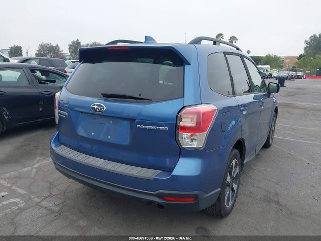 JF2SJAGC0JH518092 Subaru Forester 2.5i Premium