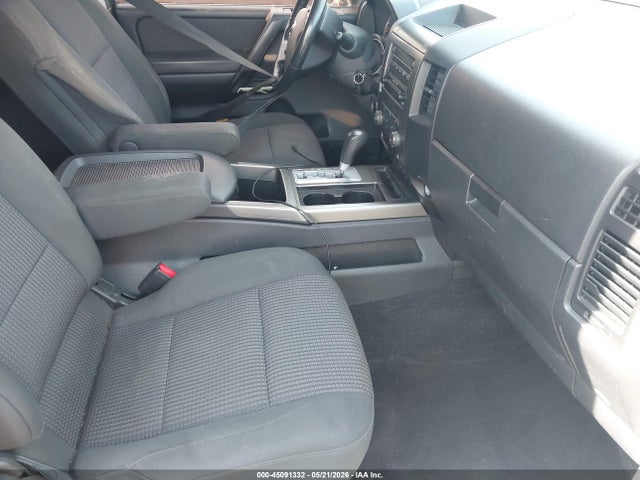 45091332 :رقم المزاد ، 1N6BA0ED0BN302814 vin ، 2011 Nissan Titan Sv مزاد بيع