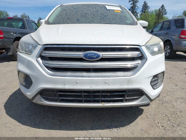 1FMCU9GD8HUE49196 Ford ESCAPE SE