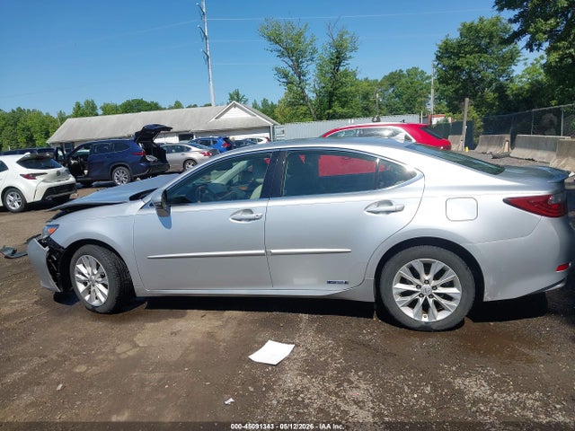 45091343 :رقم المزاد ، JTHBW1GG5E2075903 vin ، 2014 Lexus Es 300h مزاد بيع