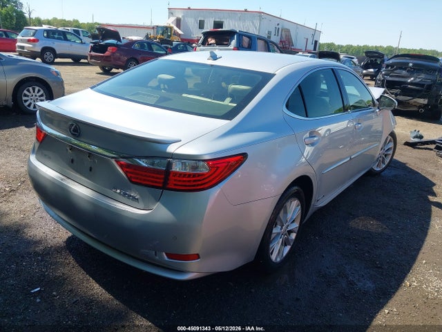 45091343 :رقم المزاد ، JTHBW1GG5E2075903 vin ، 2014 Lexus Es 300h مزاد بيع