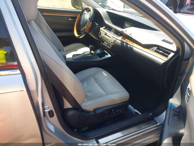 45091343 :رقم المزاد ، JTHBW1GG5E2075903 vin ، 2014 Lexus Es 300h مزاد بيع