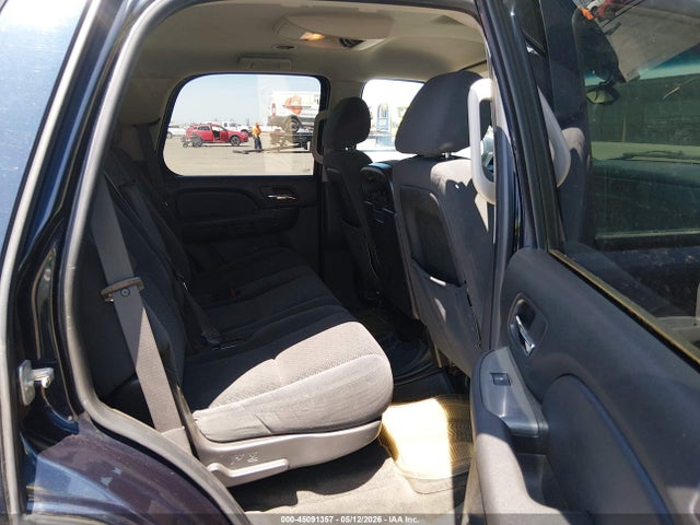 45091357 :رقم المزاد ، 1GNFC13C68J140936 vin ، 2008 Chevrolet Tahoe Ls مزاد بيع