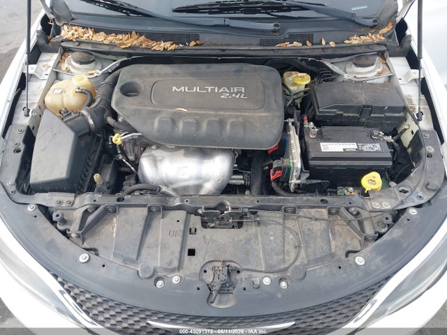 2016 Chrysler 200 Limited მანქანა იყიდება აუქციონზე, vin: 1C3CCCAB2GN164518, აუქციონის ნომერი: 45091372