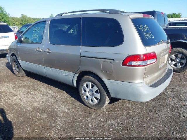 45091405 :رقم المزاد ، 4T3ZF13C62U505587 vin ، 2002 Toyota Sienna Le مزاد بيع