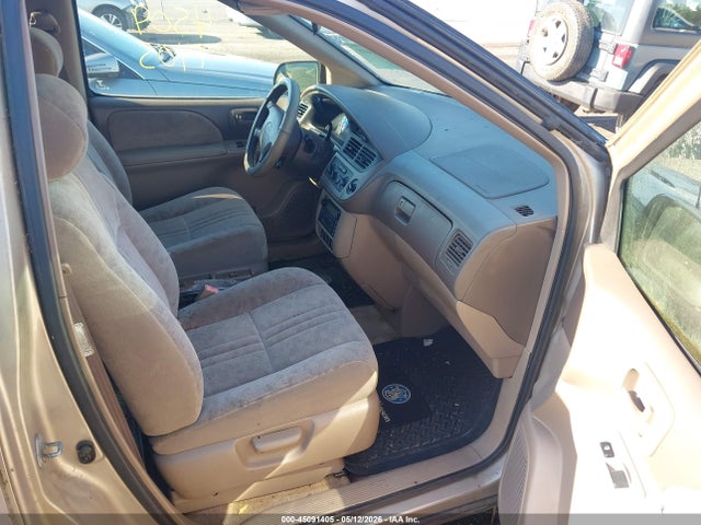 45091405 :رقم المزاد ، 4T3ZF13C62U505587 vin ، 2002 Toyota Sienna Le مزاد بيع