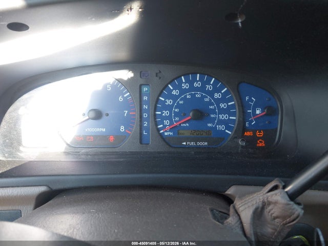 45091405 :رقم المزاد ، 4T3ZF13C62U505587 vin ، 2002 Toyota Sienna Le مزاد بيع