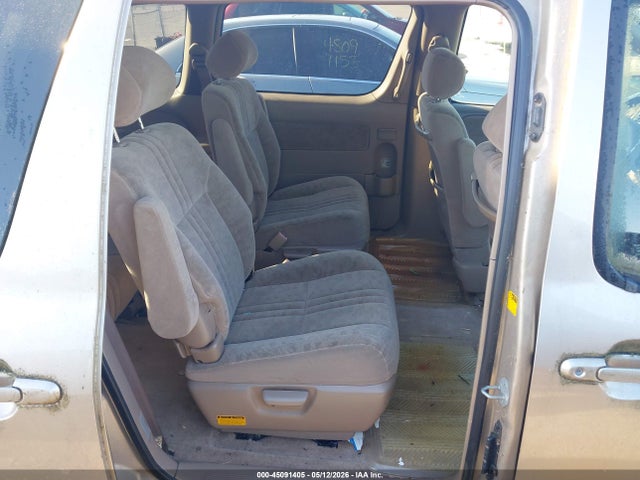 45091405 :رقم المزاد ، 4T3ZF13C62U505587 vin ، 2002 Toyota Sienna Le مزاد بيع