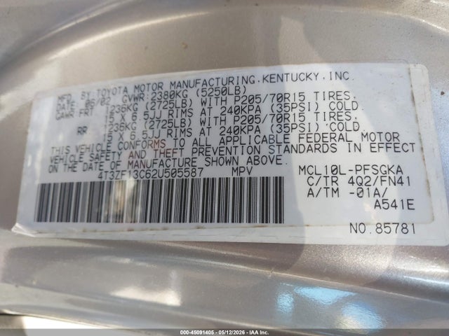 45091405 :رقم المزاد ، 4T3ZF13C62U505587 vin ، 2002 Toyota Sienna Le مزاد بيع