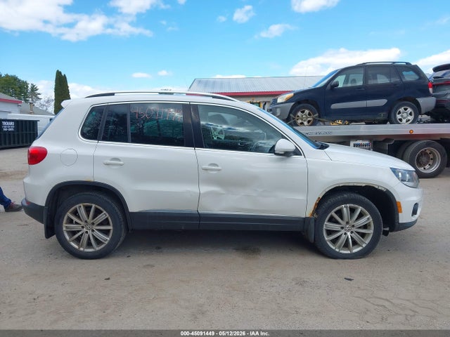 2013 Volkswagen Tiguan Se მანქანა იყიდება აუქციონზე, vin: WVGBV3AX5DW578293, აუქციონის ნომერი: 45091449