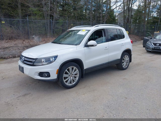 2013 Volkswagen Tiguan Se მანქანა იყიდება აუქციონზე, vin: WVGBV3AX5DW578293, აუქციონის ნომერი: 45091449