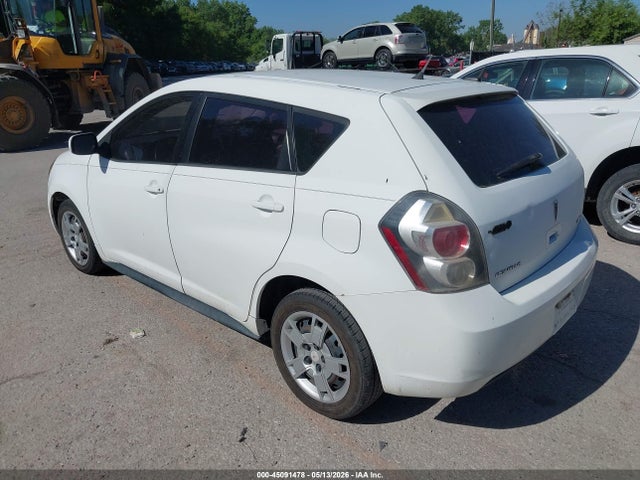 2010 Pontiac Vibe მანქანა იყიდება აუქციონზე, vin: 5Y2SP6E05AZ410709, აუქციონის ნომერი: 45091478