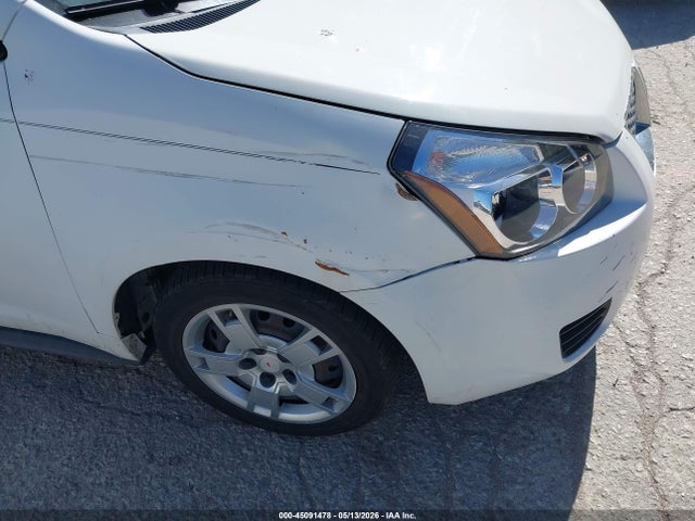 2010 Pontiac Vibe მანქანა იყიდება აუქციონზე, vin: 5Y2SP6E05AZ410709, აუქციონის ნომერი: 45091478