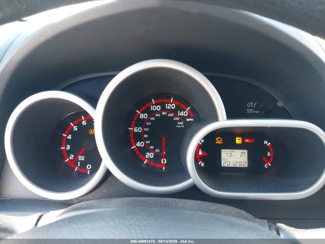 2010 Pontiac Vibe მანქანა იყიდება აუქციონზე, vin: 5Y2SP6E05AZ410709, აუქციონის ნომერი: 45091478