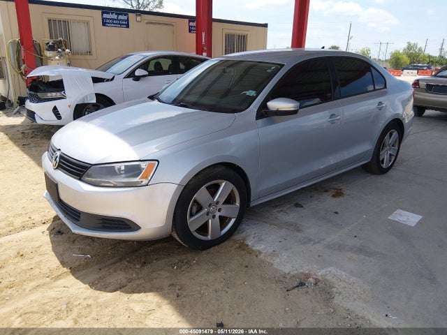 45091479 :رقم المزاد ، 3VWD17AJ9EM419352 vin ، 2014 Volkswagen Jetta 1.8t Se مزاد بيع