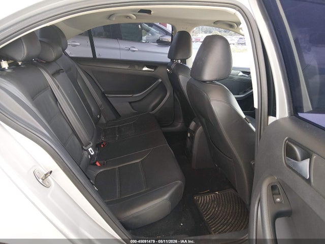 45091479 :رقم المزاد ، 3VWD17AJ9EM419352 vin ، 2014 Volkswagen Jetta 1.8t Se مزاد بيع