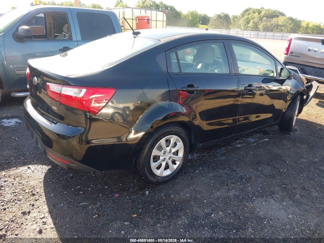 2015 Kia Rio Lx მანქანა იყიდება აუქციონზე, vin: KNADM4A37F6458286, აუქციონის ნომერი: 45091480