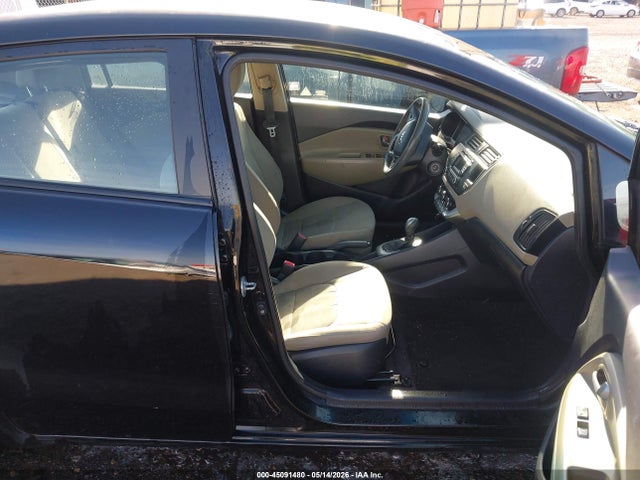 2015 Kia Rio Lx მანქანა იყიდება აუქციონზე, vin: KNADM4A37F6458286, აუქციონის ნომერი: 45091480
