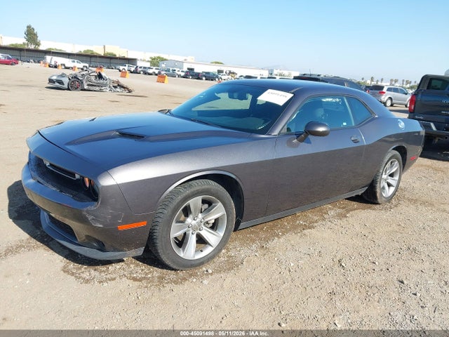 Dodge Challenger Sxt 2017 2C3CDZAG5HH629184 Image 2