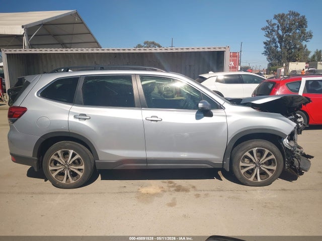 45091528 :رقم المزاد ، JF2SKAPC8NH514326 vin ، 2022 Subaru Forester Limited مزاد بيع
