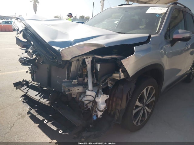 45091528 :رقم المزاد ، JF2SKAPC8NH514326 vin ، 2022 Subaru Forester Limited مزاد بيع