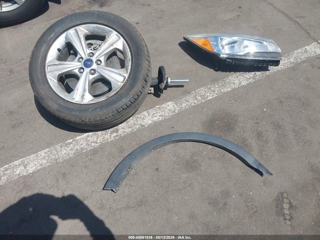 Продажа на аукционе авто 2014 Ford Escape Se, vin: 1FMCU0G93EUB08999, номер лота: 45091536