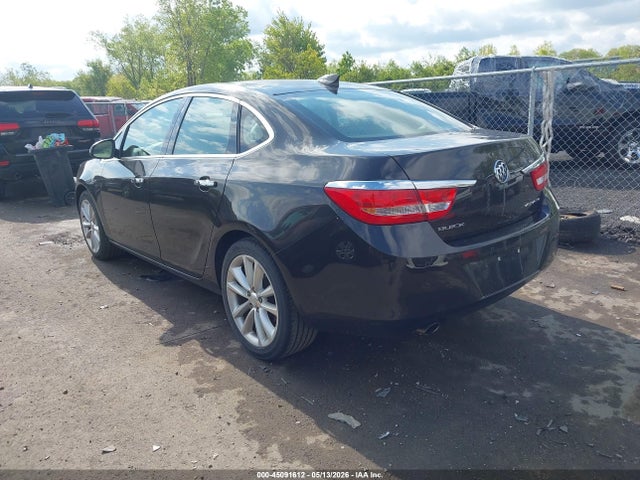 45091612 :رقم المزاد ، 1G4PS5SK2F4134669 vin ، 2015 Buick Verano Leather Group مزاد بيع