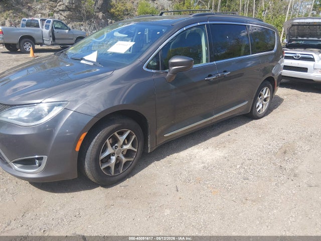 Продаж на аукціоні авто 2017 Chrysler Pacifica Touring-l, vin: 2C4RC1BG4HR507354, номер лоту: 45091617
