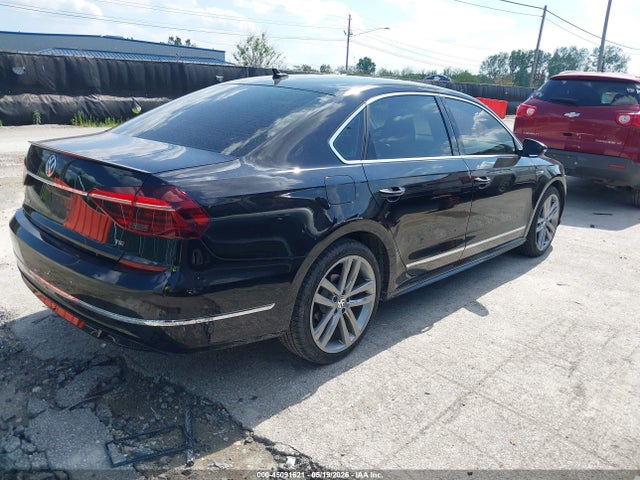45091621 :رقم المزاد ، 1VWDT7A38HC086305 vin ، 2017 Volkswagen Passat 1.8t R-line مزاد بيع
