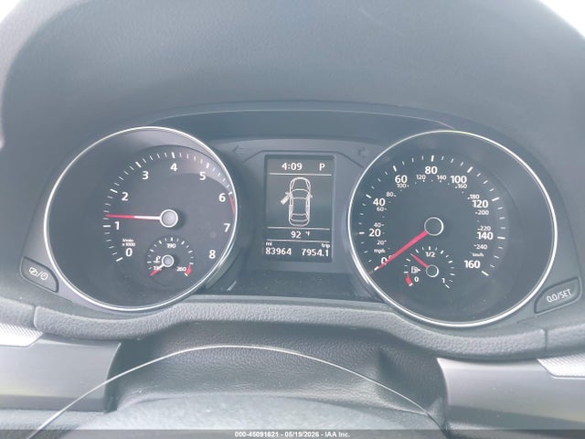 45091621 :رقم المزاد ، 1VWDT7A38HC086305 vin ، 2017 Volkswagen Passat 1.8t R-line مزاد بيع