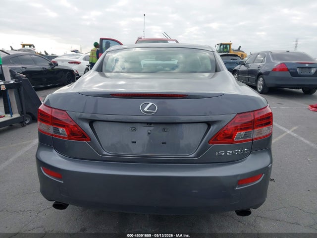 Lexus IS 250C 2015 JTHFF2C2XF2532045 Image 17
