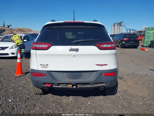 Продажа на аукционе авто 2015 Jeep Cherokee Trailhawk, vin: 1C4PJMBS2FW635602, номер лота: 45091672