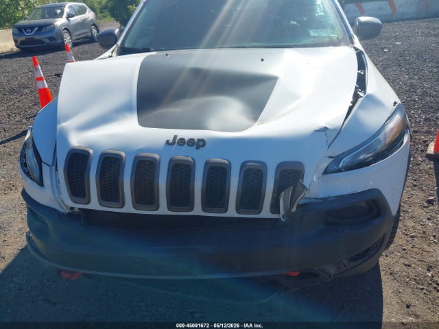 Продажа на аукционе авто 2015 Jeep Cherokee Trailhawk, vin: 1C4PJMBS2FW635602, номер лота: 45091672