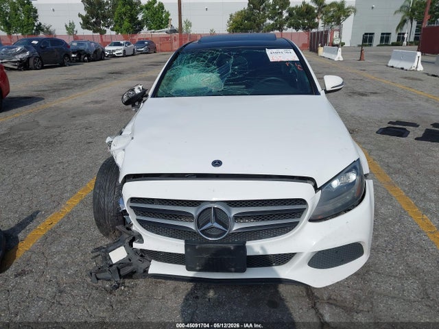 Aukcja sprzedaży 2018 Mercedes-benz C 300, vin: 55SWF4JBXJU240206, numer aukcji: 45091704