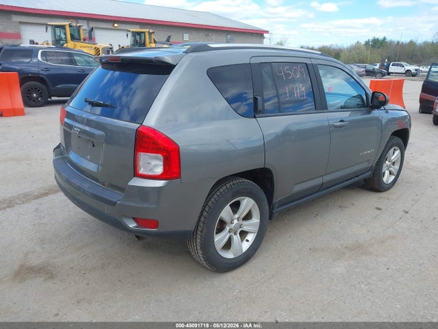 2013 Jeep Compass Sport მანქანა იყიდება აუქციონზე, vin: 1C4NJDBB4DD225500, აუქციონის ნომერი: 45091719