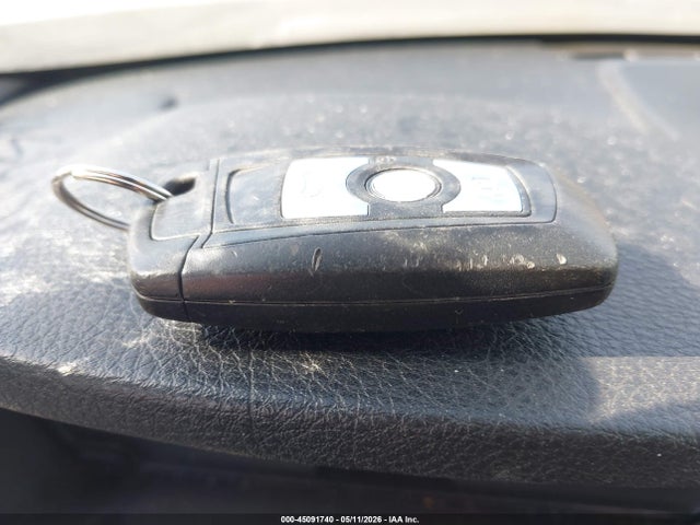 2012 Bmw 328i მანქანა იყიდება აუქციონზე, vin: WBA3A5G59CNP15923, აუქციონის ნომერი: 45091740