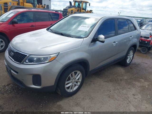 45091744 :رقم المزاد ، 5XYKT3A6XEG425277 vin ، 2014 Kia Sorento Lx مزاد بيع