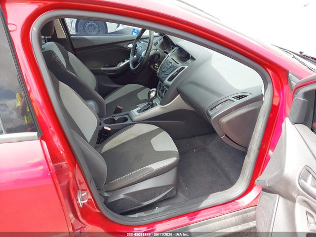 45091748 :رقم المزاد ، 1FAHP3F26CL371486 vin ، 2012 Ford Focus Se مزاد بيع