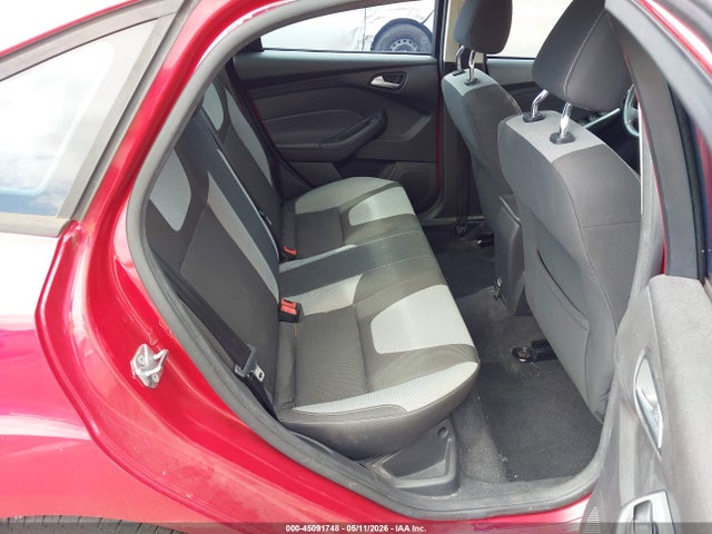 45091748 :رقم المزاد ، 1FAHP3F26CL371486 vin ، 2012 Ford Focus Se مزاد بيع