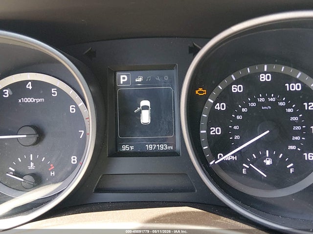 2017 Hyundai Santa Fe Sport 2.4l მანქანა იყიდება აუქციონზე, vin: 5NMZU3LB4HH021200, აუქციონის ნომერი: 45091779