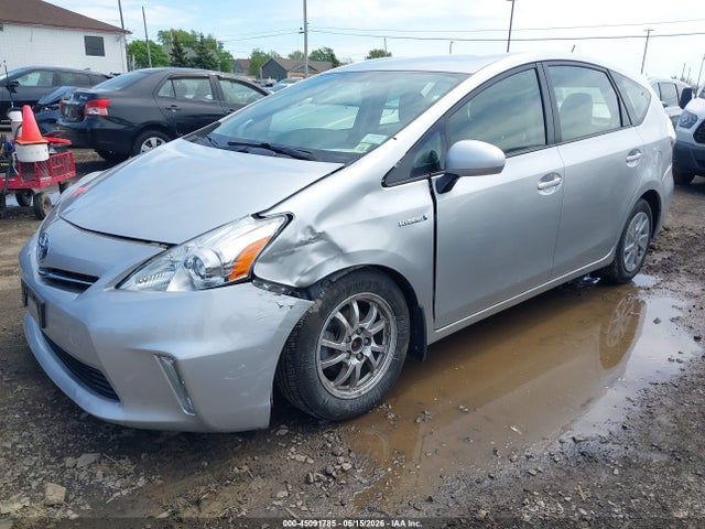 45091785 :رقم المزاد ، JTDZN3EU4C3072361 vin ، 2012 Toyota Prius V Three مزاد بيع