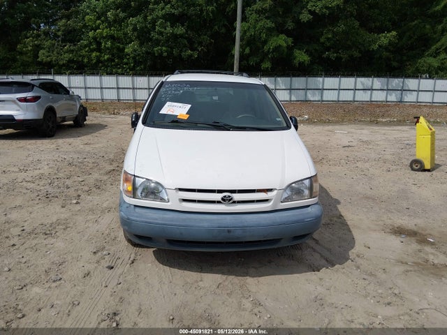 2000 Toyota Sienna Le მანქანა იყიდება აუქციონზე, vin: 4T3ZF13C8YU193328, აუქციონის ნომერი: 45091821
