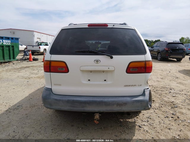 2000 Toyota Sienna Le მანქანა იყიდება აუქციონზე, vin: 4T3ZF13C8YU193328, აუქციონის ნომერი: 45091821