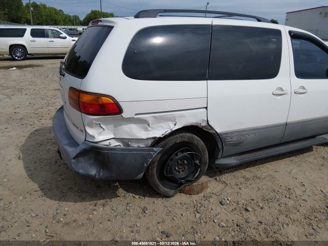 2000 Toyota Sienna Le მანქანა იყიდება აუქციონზე, vin: 4T3ZF13C8YU193328, აუქციონის ნომერი: 45091821