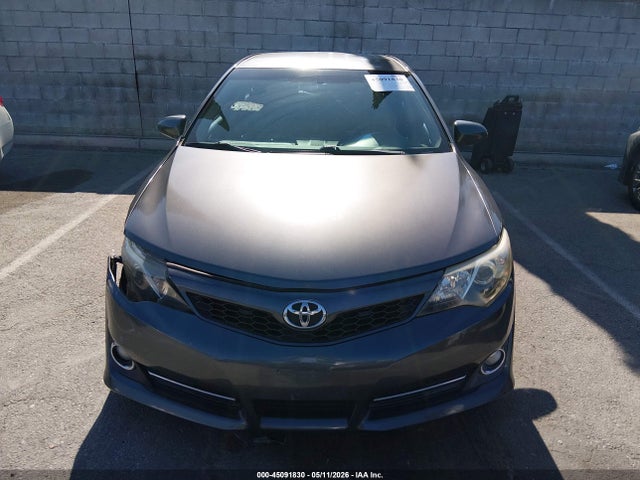 45091830 :رقم المزاد ، 4T1BF1FK7CU125205 vin ، 2012 Toyota Camry Se مزاد بيع