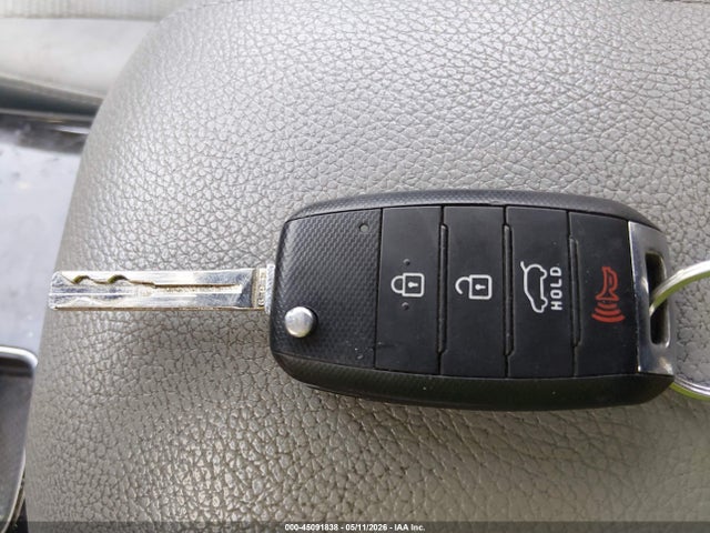 Продаж на аукціоні авто 2015 Kia Sorento Lx V6, vin: 5XYKTDA77FG599677, номер лоту: 45091838