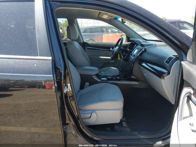 Продаж на аукціоні авто 2015 Kia Sorento Lx V6, vin: 5XYKTDA77FG599677, номер лоту: 45091838